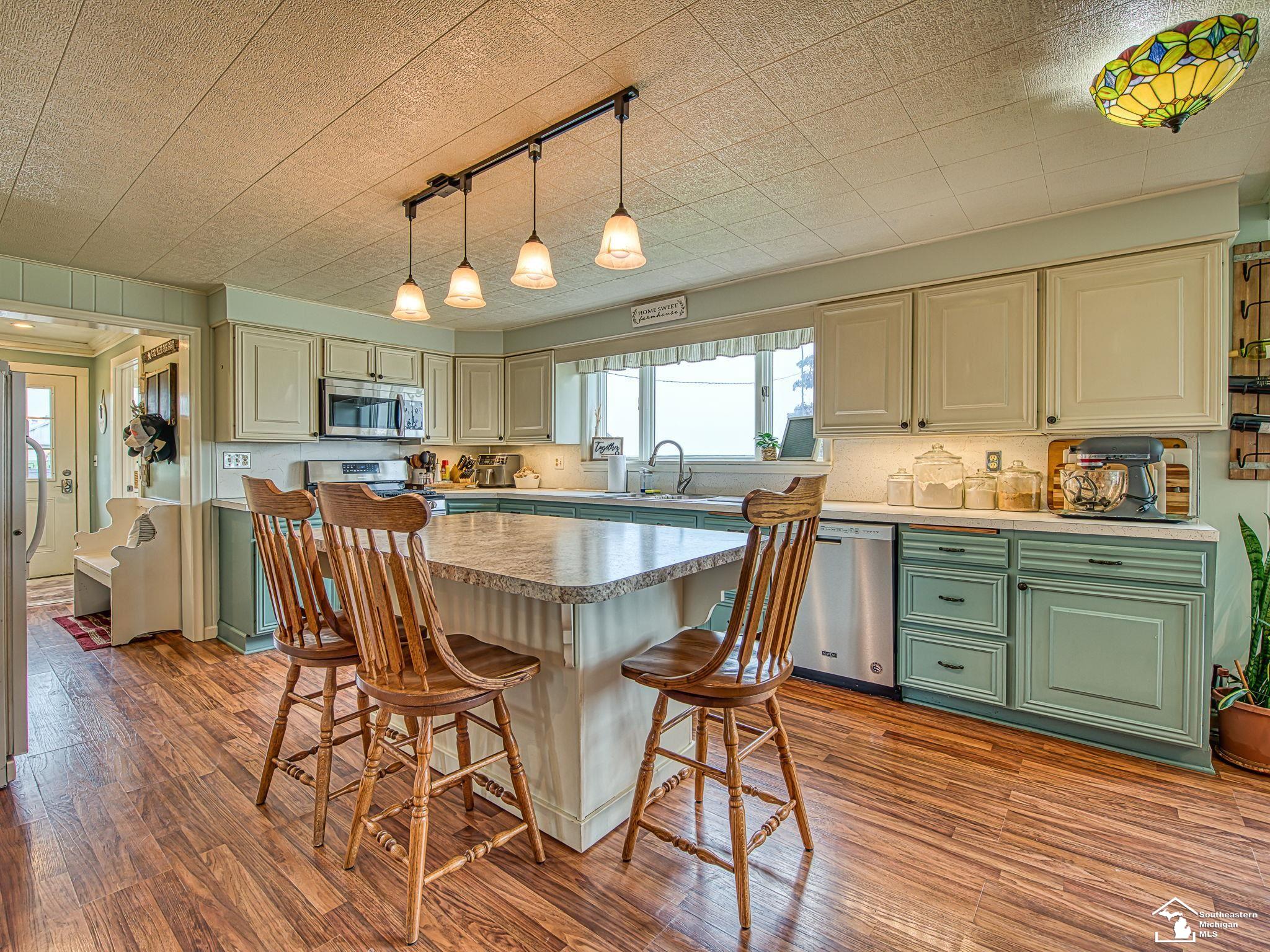 1095 Nieman Road Monroe, MI 48161 - Photo 4 of 52