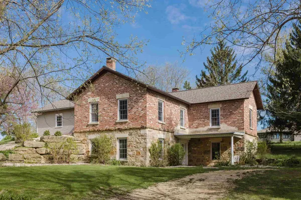$429,900 | 149 Merry Christmas Lane, Mineral Point, WI 53565