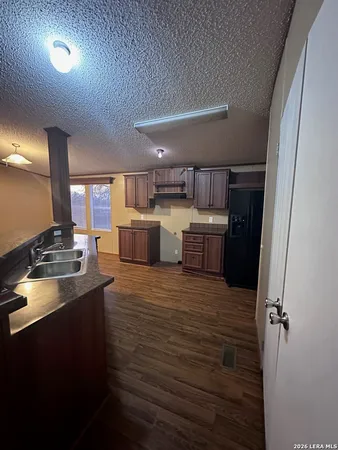 $1,500 | 738 Farm To Market Road 1283, Unit B, Pipe Creek, TX 78063