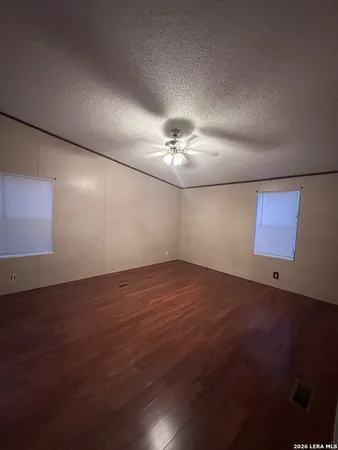 $1,500 | 738 Farm To Market Road 1283, Unit B, Pipe Creek, TX 78063