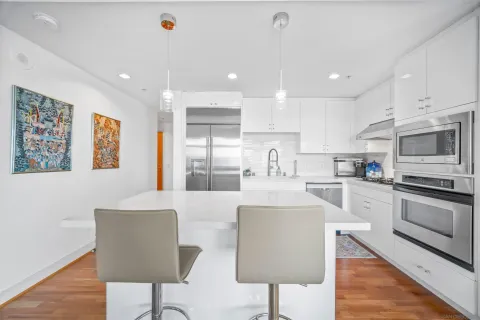 $5,200 | 645 Front Street, Unit 1506, San Diego, CA 92101