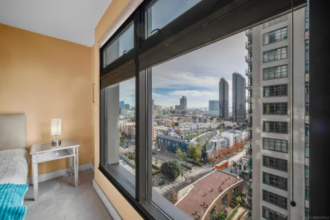 $5,200 | 645 Front Street, Unit 1506, San Diego, CA 92101