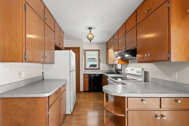 $299,900 | 1619 Orchard Drive, Manitowoc, WI 54220