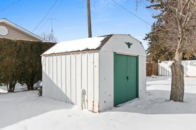 $299,900 | 1619 Orchard Drive, Manitowoc, WI 54220