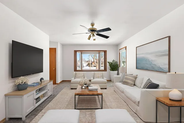 $299,900 | 1619 Orchard Drive, Manitowoc, WI 54220