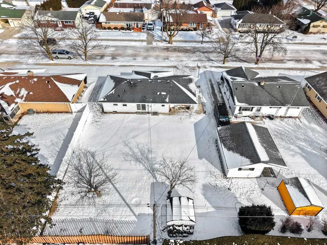 $299,900 | 1619 Orchard Drive, Manitowoc, WI 54220