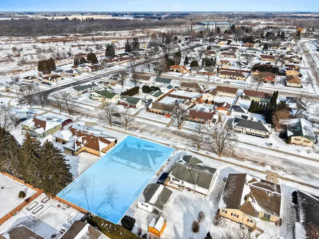 $299,900 | 1619 Orchard Drive, Manitowoc, WI 54220