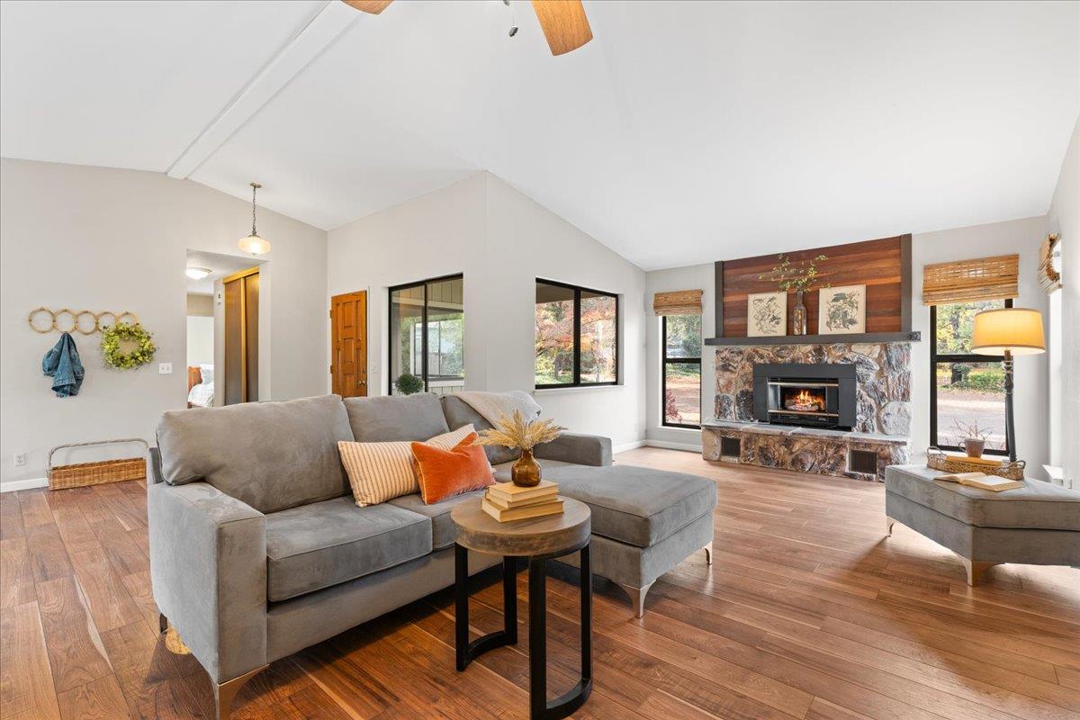 561 Blight Road Grass Valley, CA 95945 - Photo 3 of 44 a living room with furniture and a fireplace