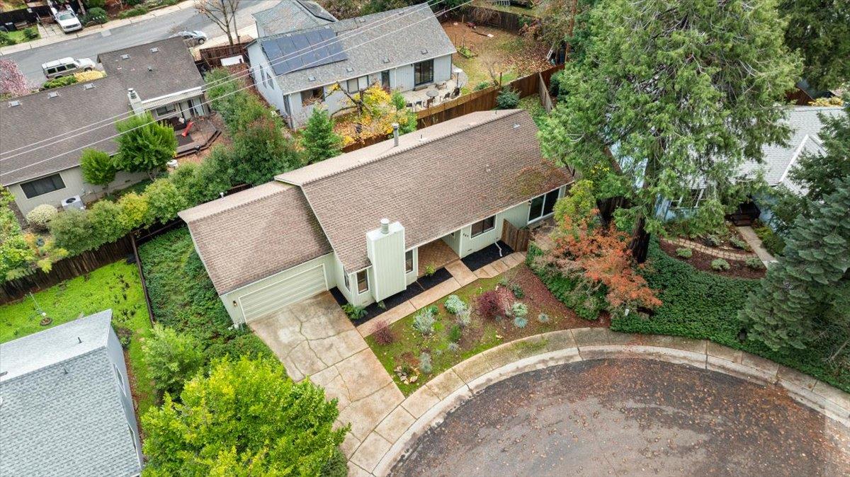 561 Blight Road Grass Valley, CA 95945 - Photo 39 of 44 an aerial view of a house with a yard
