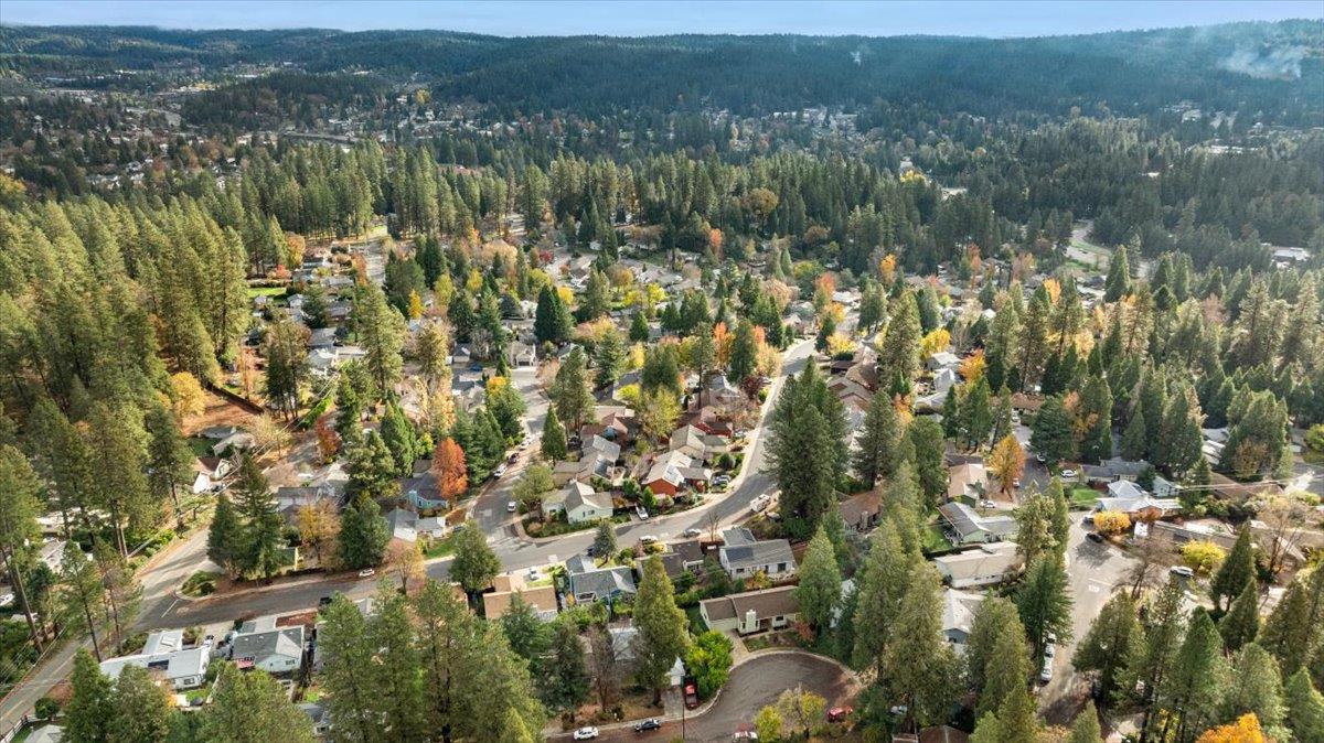 561 Blight Road Grass Valley, CA 95945 - Photo 43 of 44 a view of a city with green field