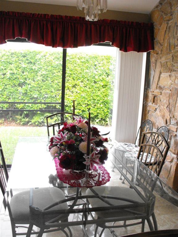 17074 Traverse Circle Jupiter, FL 33477 - Photo 5 of 18 17074 Traverse Cir 021