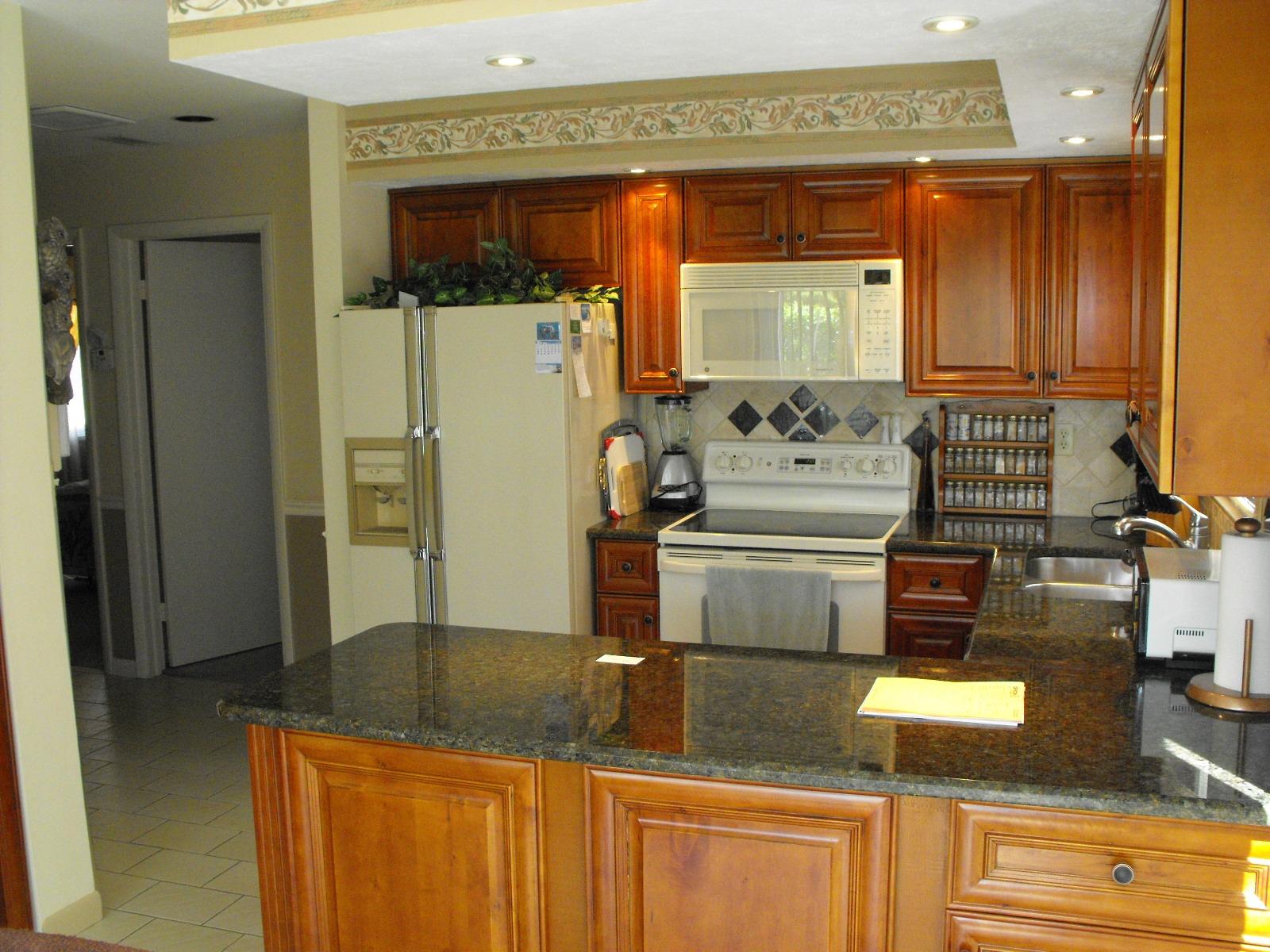 17074 Traverse Circle Jupiter, FL 33477 - Photo 8 of 18 17074 Traverse Circle 10 2 13 (4)