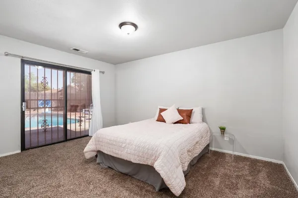 $399,900 | 3099 Ezie Avenue, Clovis, CA 93611
