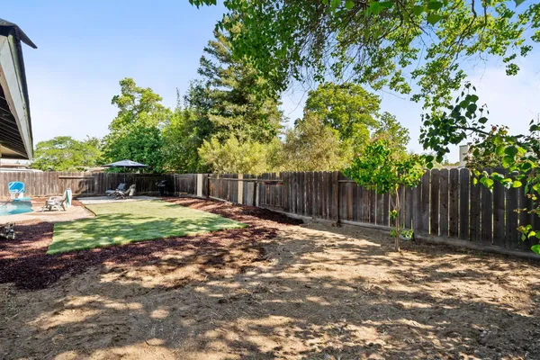 $399,900 | 3099 Ezie Avenue, Clovis, CA 93611