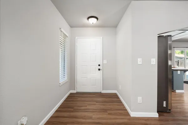 $399,900 | 3099 Ezie Avenue, Clovis, CA 93611