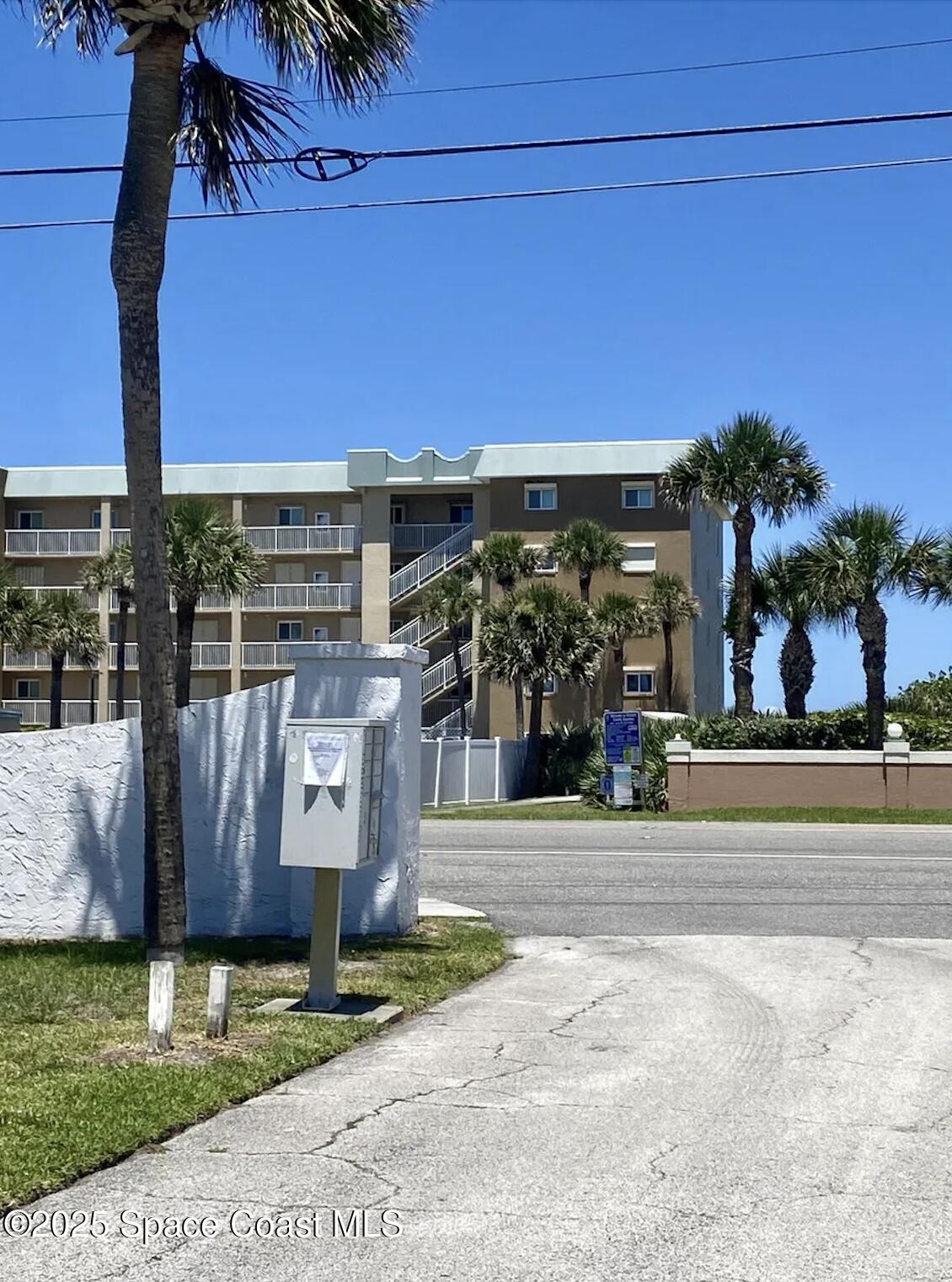 110 Del Flora Indialantic, FL 32903 - Photo 33 of 33 a view of a street with houses