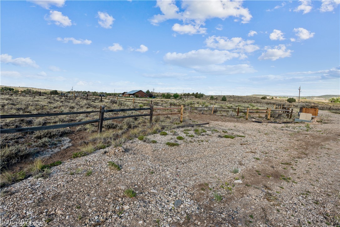 163 West Bryce Gate Circle Hatch, UT 84735 - Photo 16 of 32