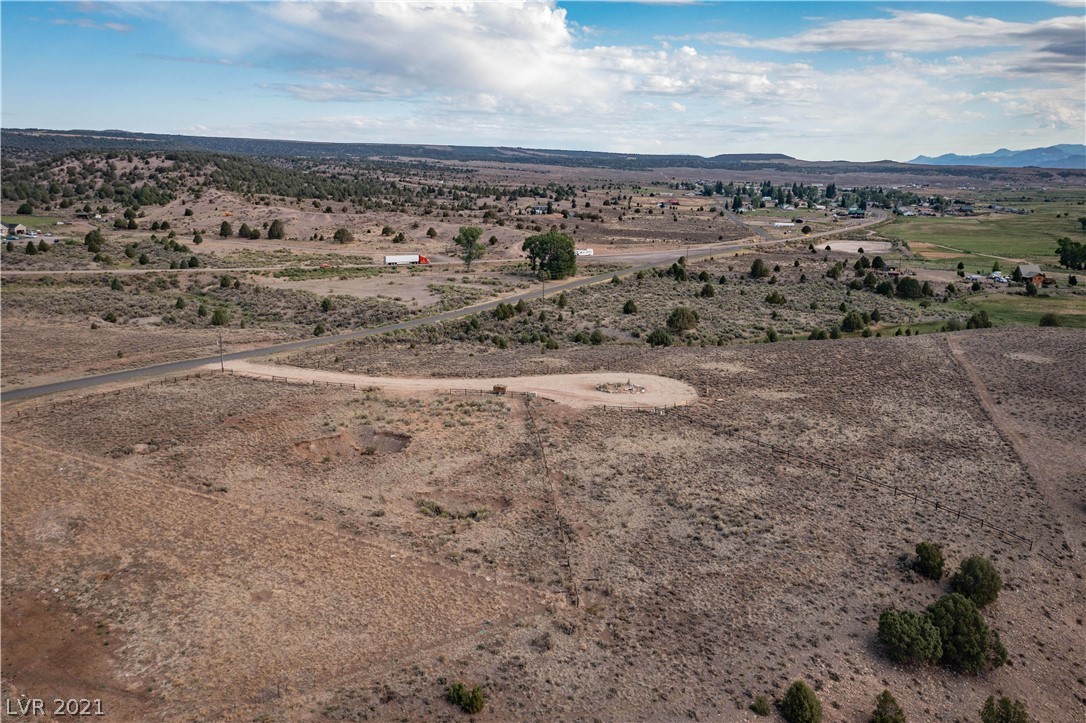 163 West Bryce Gate Circle Hatch, UT 84735 - Photo 24 of 32