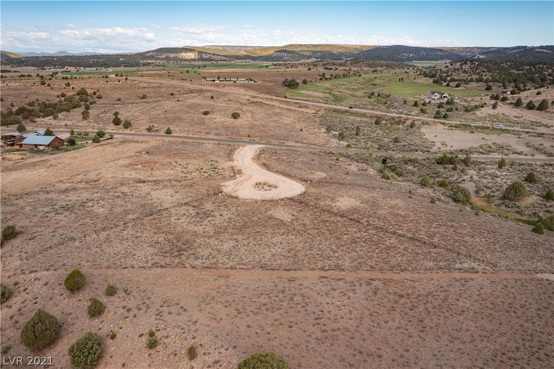 163 West Bryce Gate Circle Hatch, UT 84735 - Photo 27 of 32