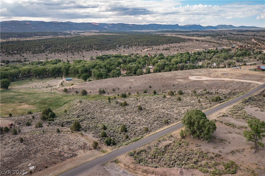 163 West Bryce Gate Circle Hatch, UT 84735 - Photo 29 of 32