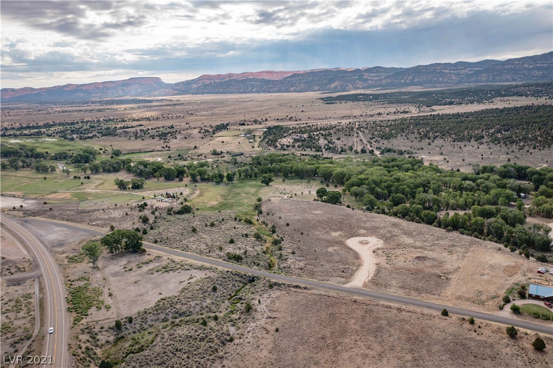 163 West Bryce Gate Circle Hatch, UT 84735 - Photo 30 of 32