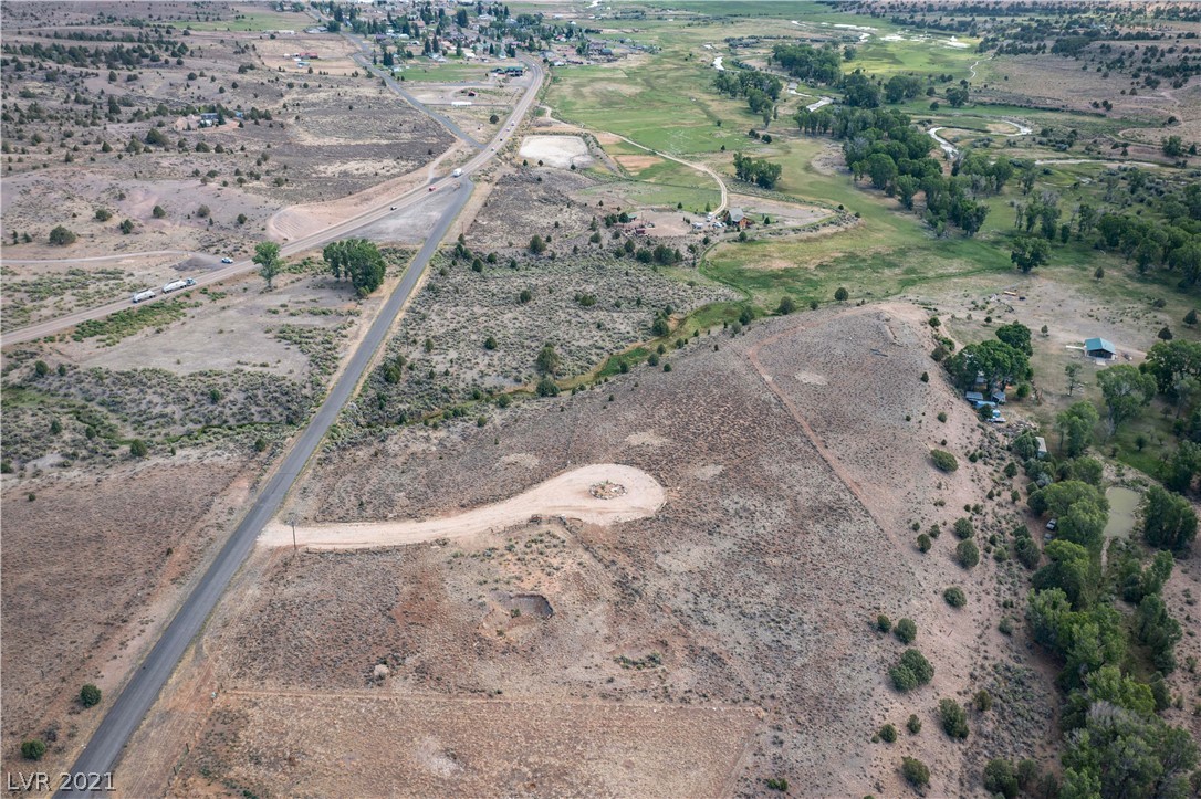 163 West Bryce Gate Circle Hatch, UT 84735 - Photo 4 of 32