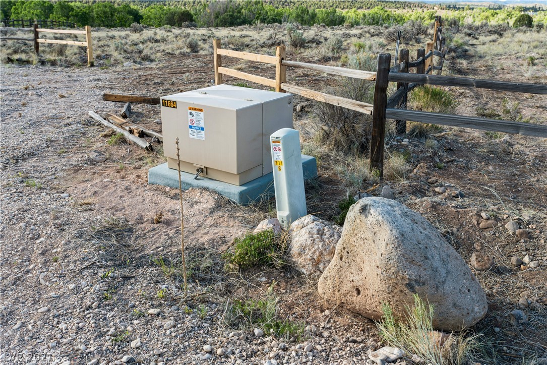 163 West Bryce Gate Circle Hatch, UT 84735 - Photo 10 of 32