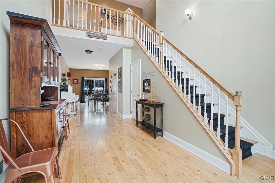 3223 Willow Grove Road Pocono Summit, PA 18346 - Photo 2 of 43 Foyer