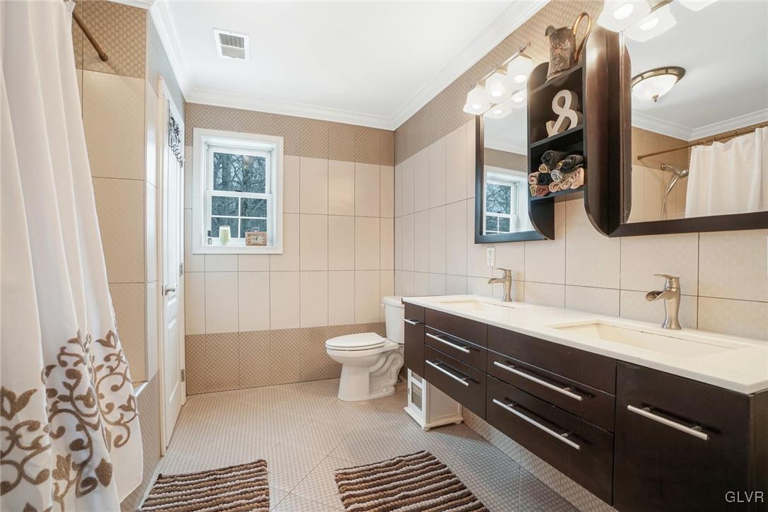 3223 Willow Grove Road Pocono Summit, PA 18346 - Photo 26 of 43 Master Bath