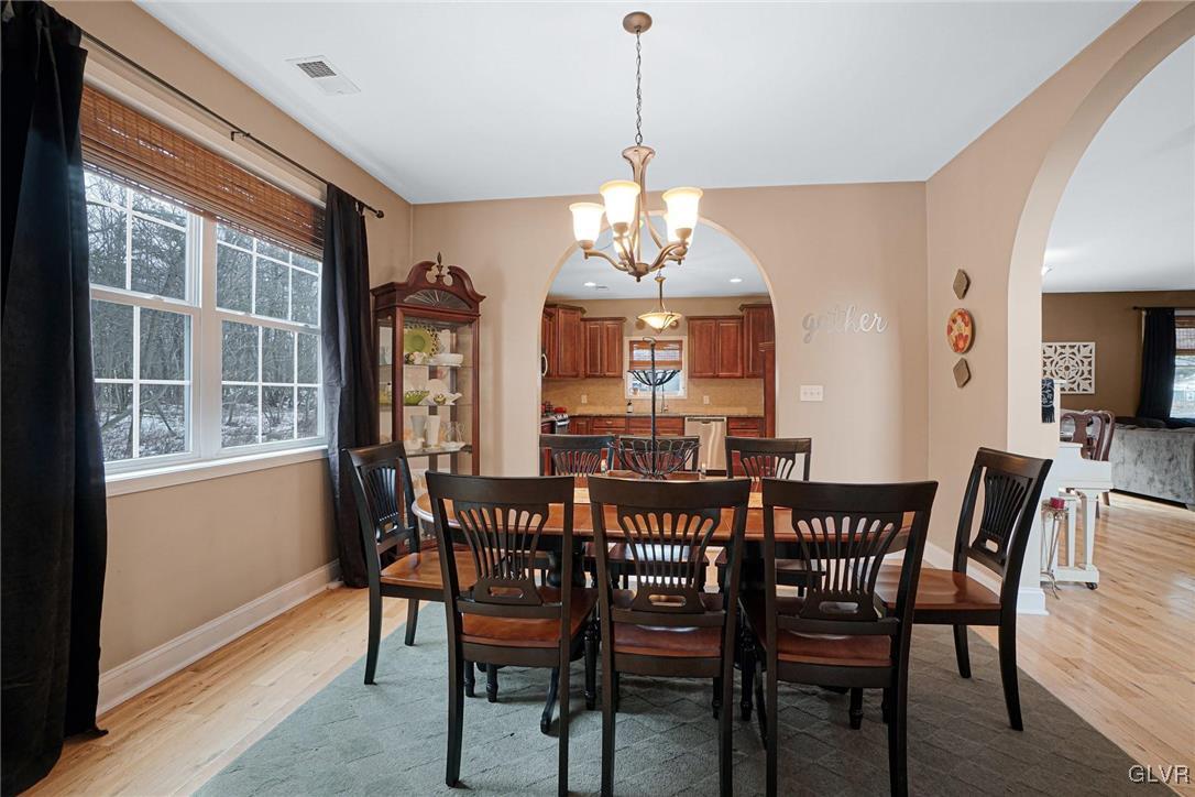 3223 Willow Grove Road Pocono Summit, PA 18346 - Photo 6 of 43 Gallery Image 6