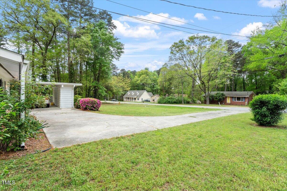 911 Williams Road Raleigh, NC 27610 - Photo 5 of 33 a view of a volley ball court