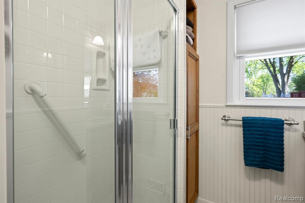 6035 Corunna Road Flint, MI 48532 - Photo 20 of 34 Gallery Image 20