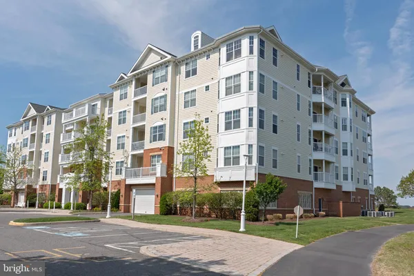 $399,900 | 2700 Willow Oak Drive, Unit 405D, Cambridge, MD 21613