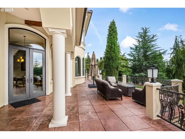 $2,490,000 | 9523 Southwest Stonecreek Drive, Beaverton, OR 97007