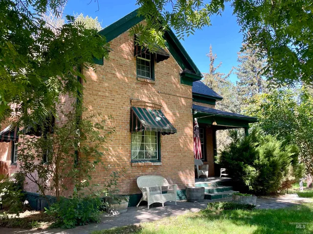 $449,900 | 2827 South 1050 East, Hagerman, ID 83332