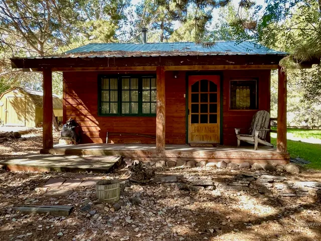 $449,900 | 2827 South 1050 East, Hagerman, ID 83332