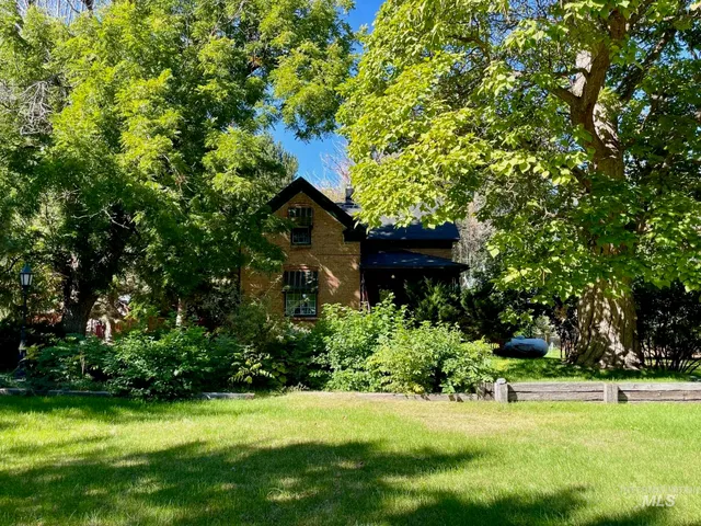 $449,900 | 2827 South 1050 East, Hagerman, ID 83332