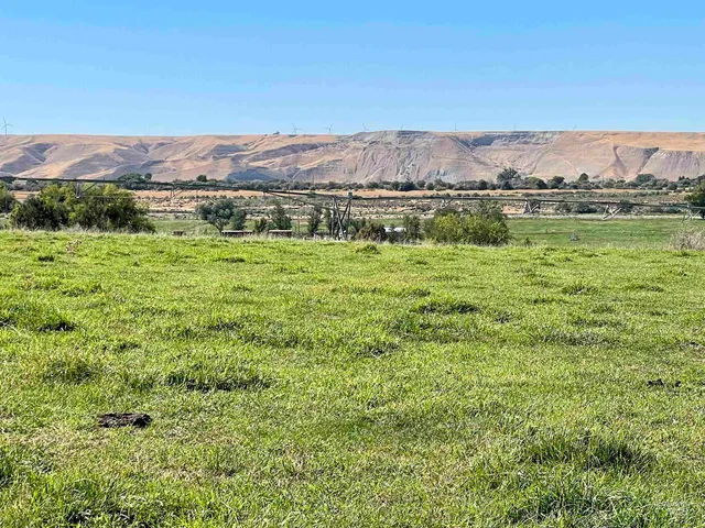 $449,900 | 2827 South 1050 East, Hagerman, ID 83332