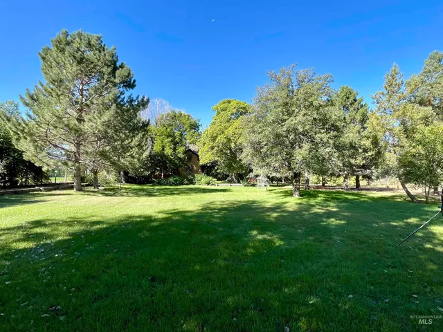 $449,900 | 2827 South 1050 East, Hagerman, ID 83332