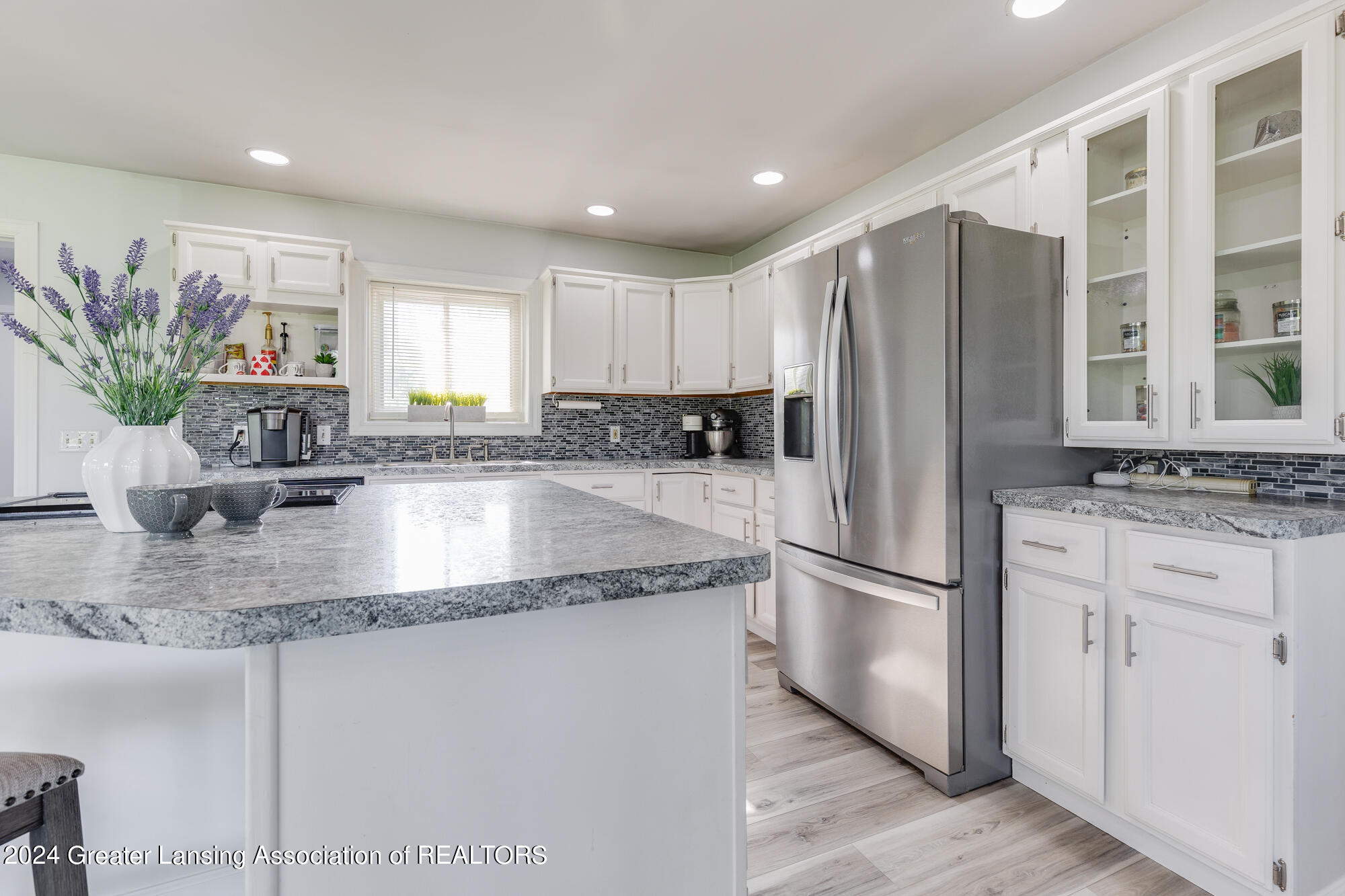 12221 South Wright Road Eagle, MI 48822 - Photo 12 of 87 12221_S_Wright_KAREN-48