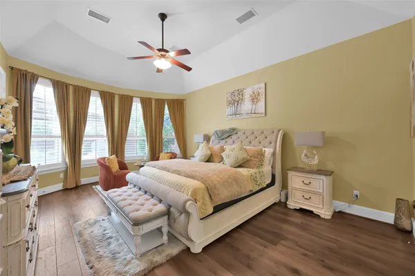 $1,450,000 | 95 South Shimmering Aspen Circle, Spring, TX 77389