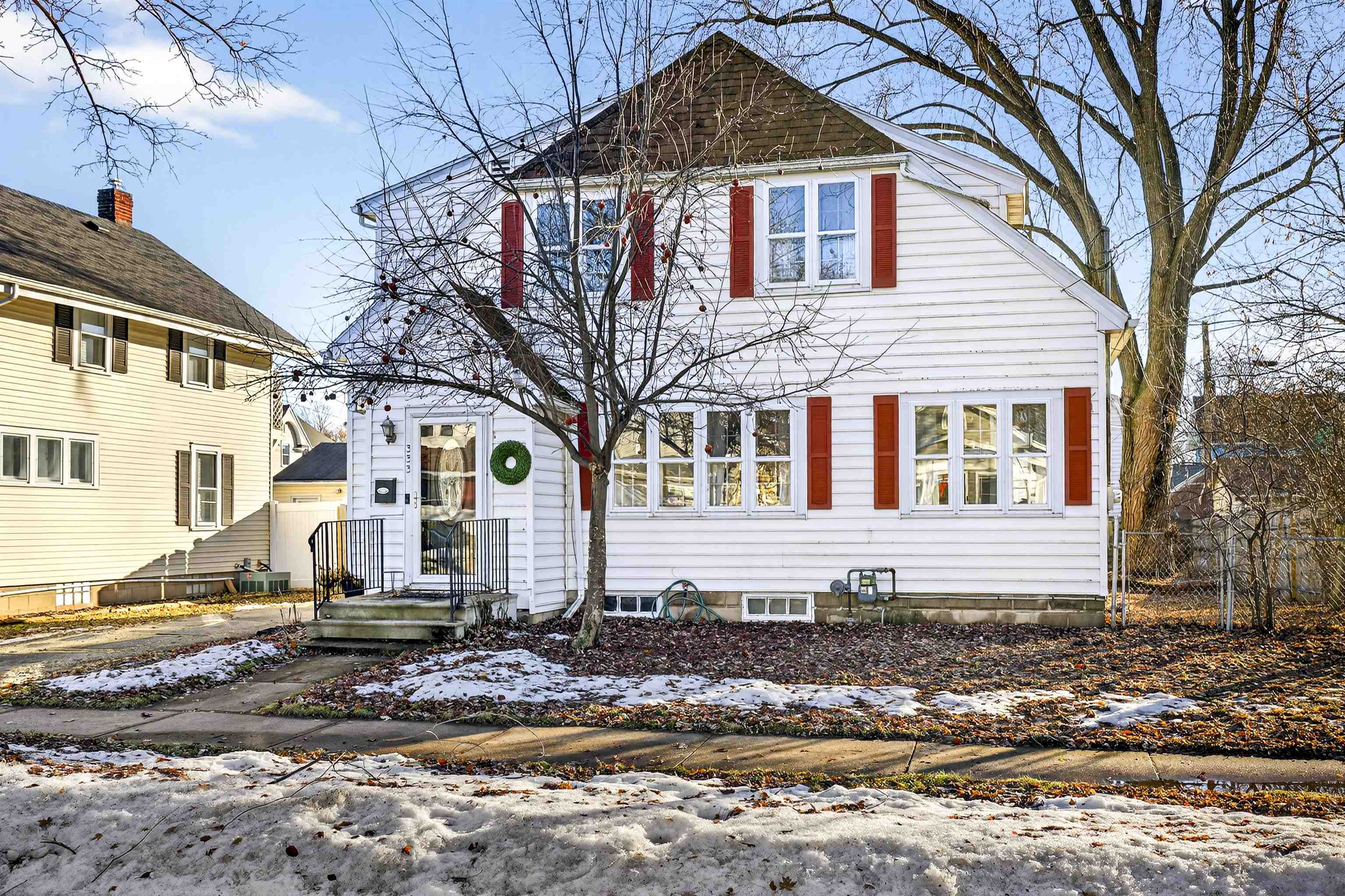 333 West Spring Street Appleton, WI 54911 - Photo 2 of 41