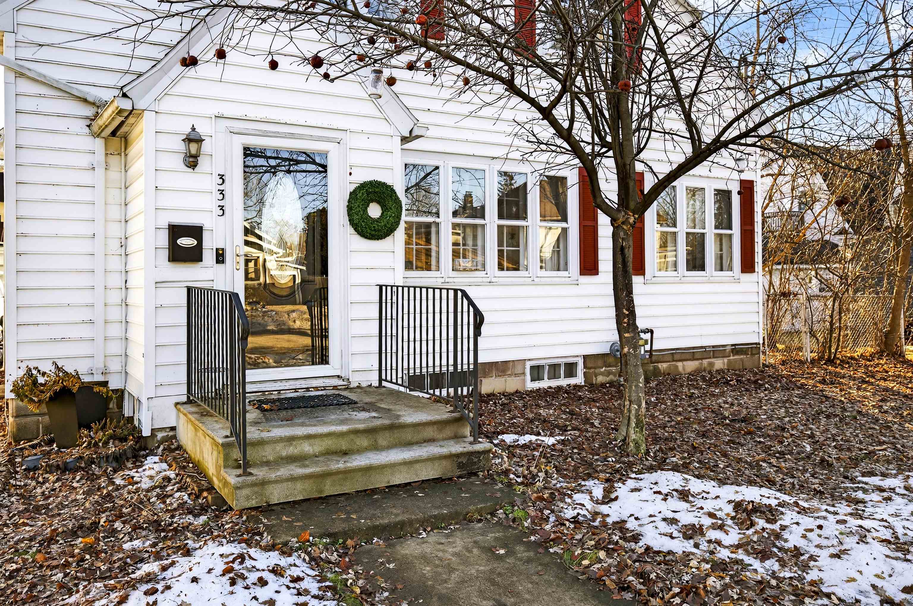 333 West Spring Street Appleton, WI 54911 - Photo 3 of 41