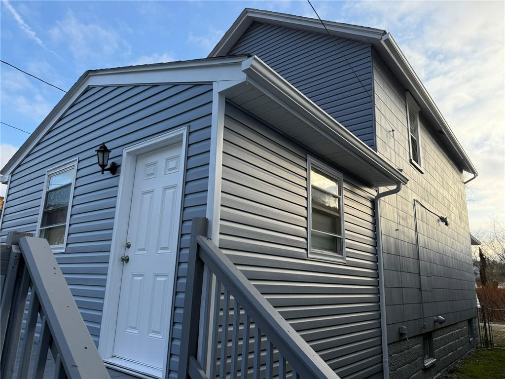 1252 Jefferson Street Vandergrift, PA 15690 - Photo 3 of 22