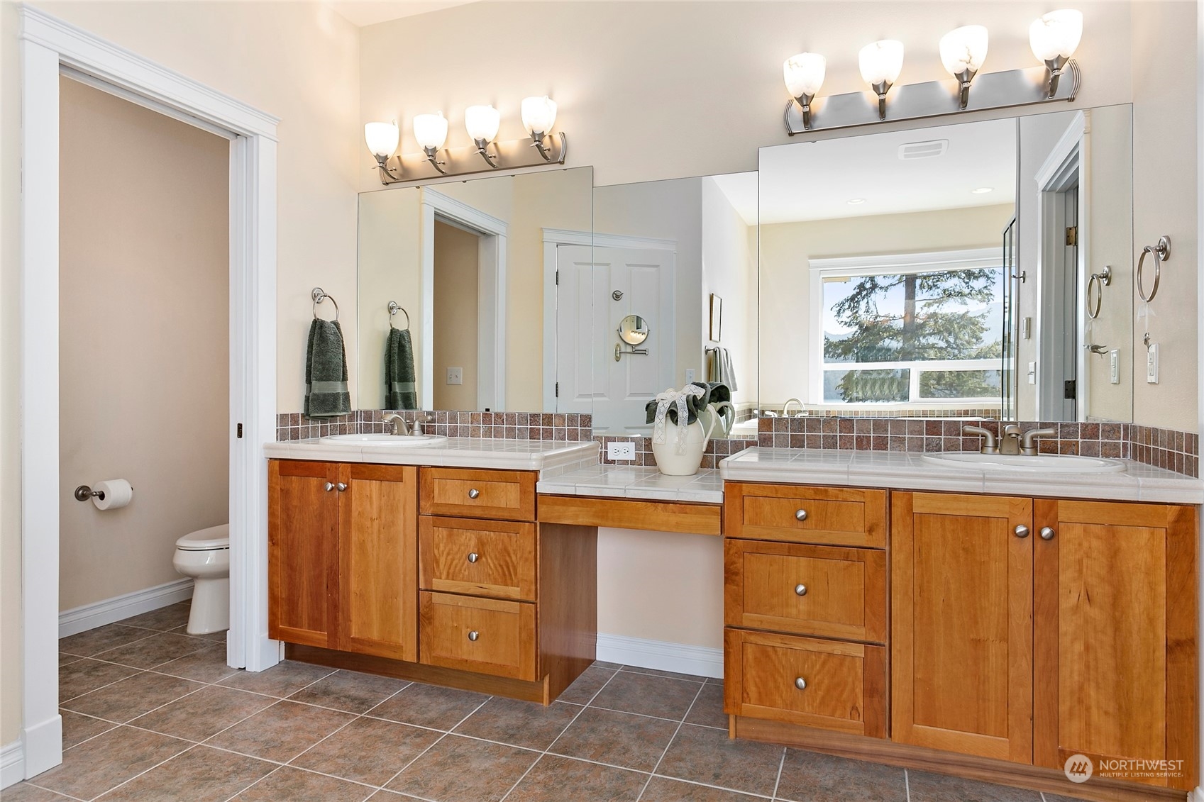 3049 Lakeshore Road Bellingham, WA 98226 - Photo 20 of 40 Gallery Image 20