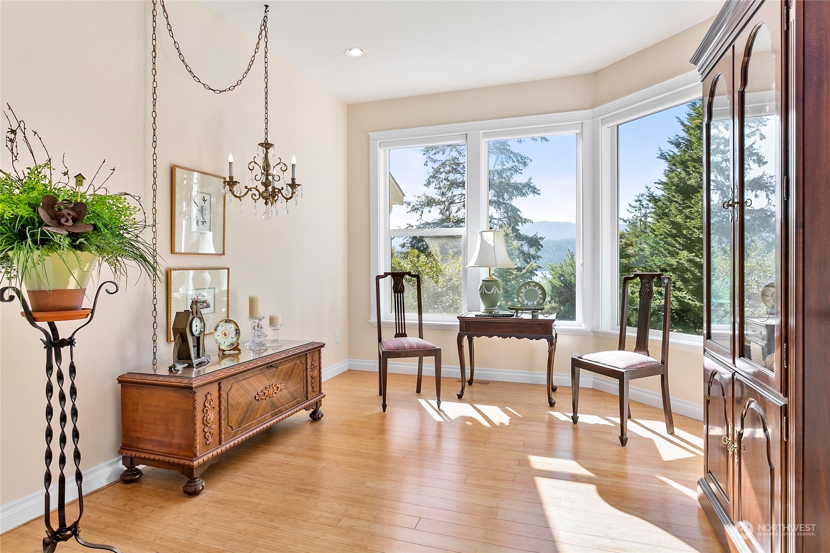 3049 Lakeshore Road Bellingham, WA 98226 - Photo 8 of 40 Gallery Image 8