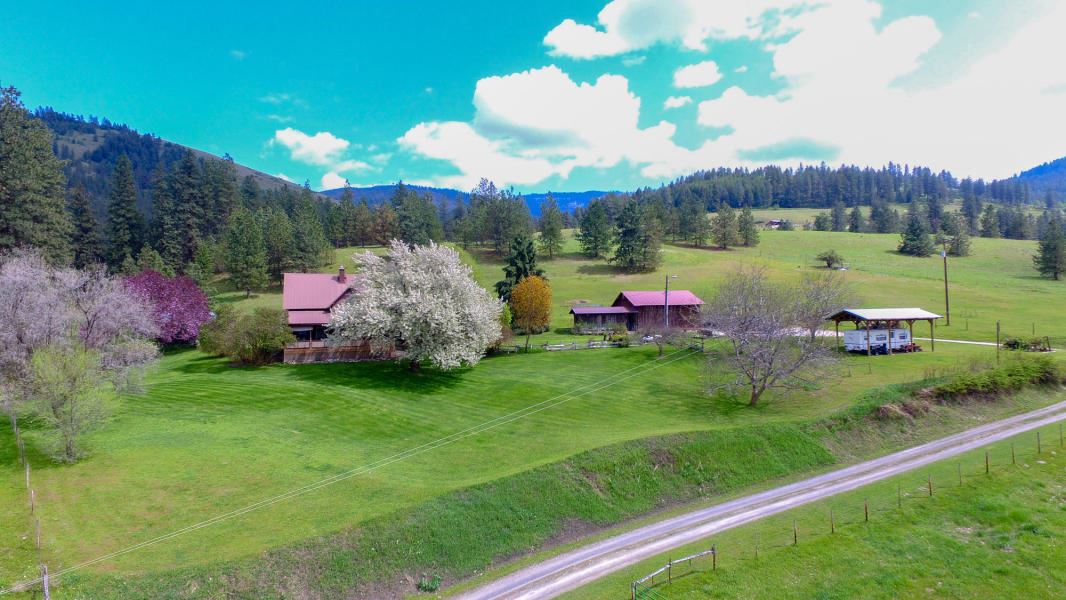 1700 Nickles Road Kettle Falls, WA 99141 - Photo 4 of 20
