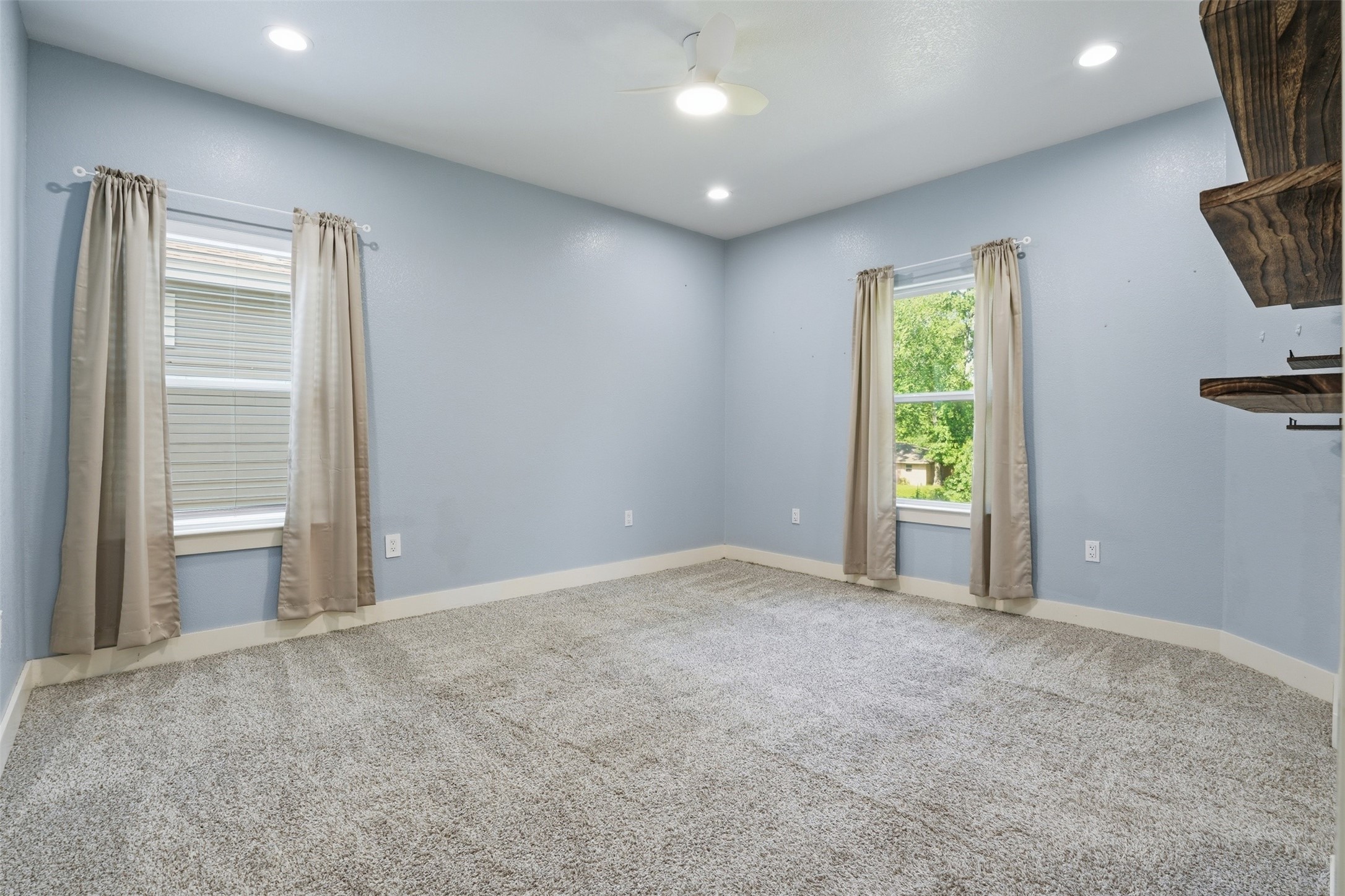 9319 Seeker Street Houston, TX 77028 - Photo 12 of 23
