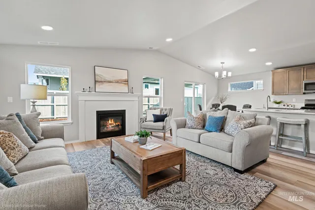 $463,990 | 7234 West Rygate Drive, Boise, ID 83714