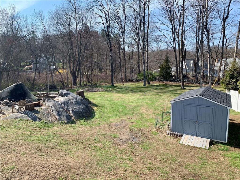 357 Rocky Hill Road Scituate, RI 02857 - Photo 8 of 39